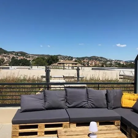 T3 Neuf Sur Les Toits Avec Terrasse Apartment Hyeres